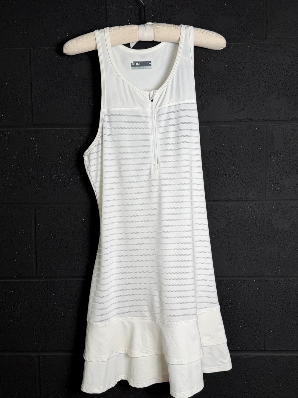 Lija White Zip-Front Sleeveless Tennis Dress -medium - Picture 2 of 16